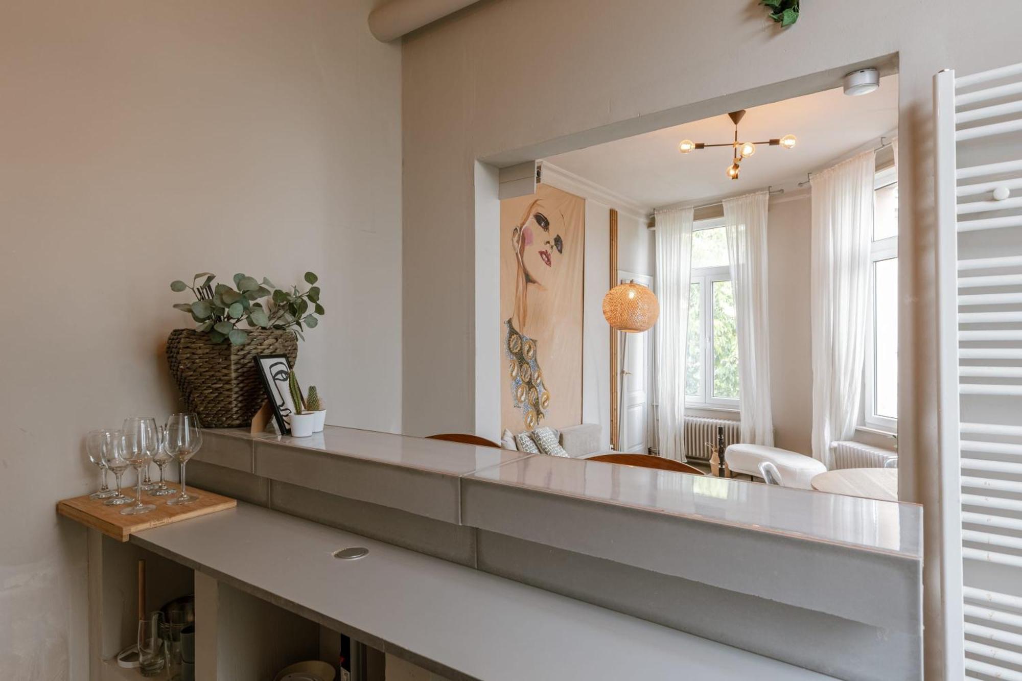Huswell - Cozy In Antwerps Shopping District, Pets *